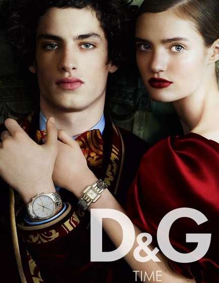 The Strange: d&g4