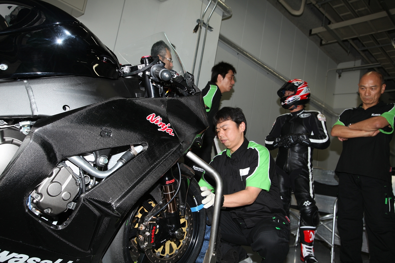 011 Next Ninja Suzuka 1 09