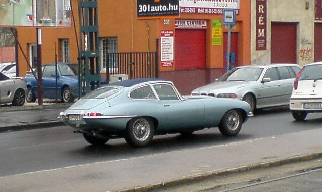 Jaguar XK-E (E-Type)