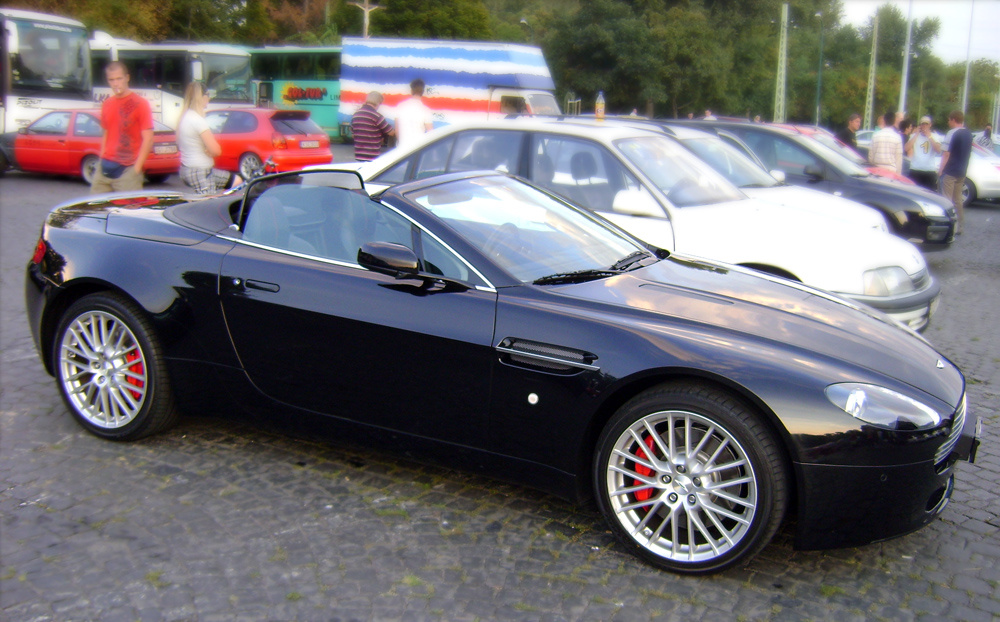 Aston Martin Vantage V8 Cabrio