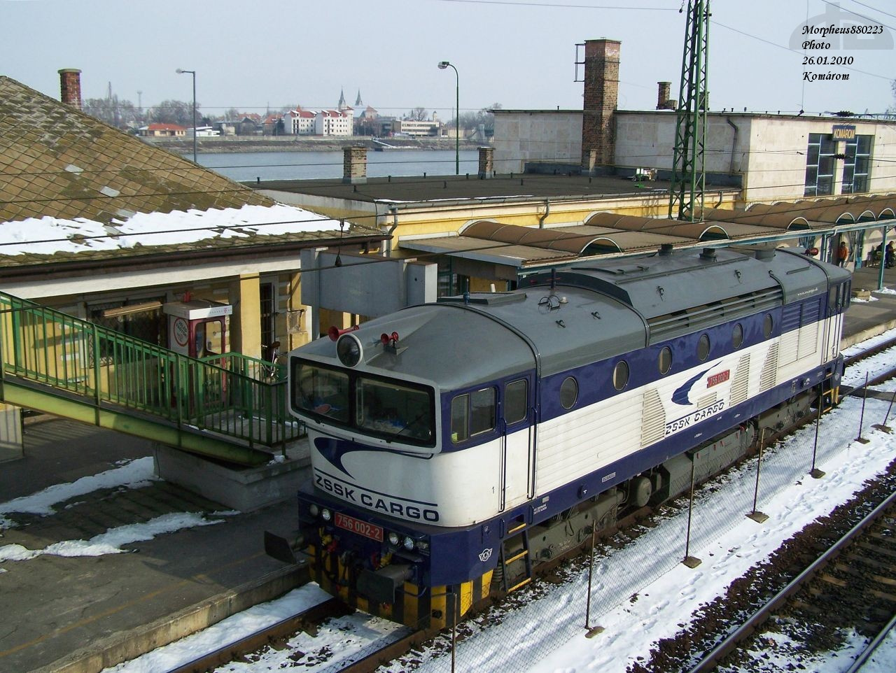 756 002-2 - Komárom - 20100126