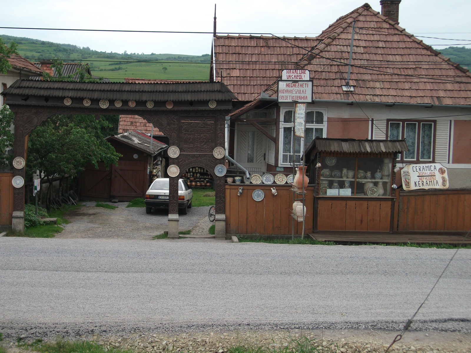 Korondon Józsa Lajos keramikus háza