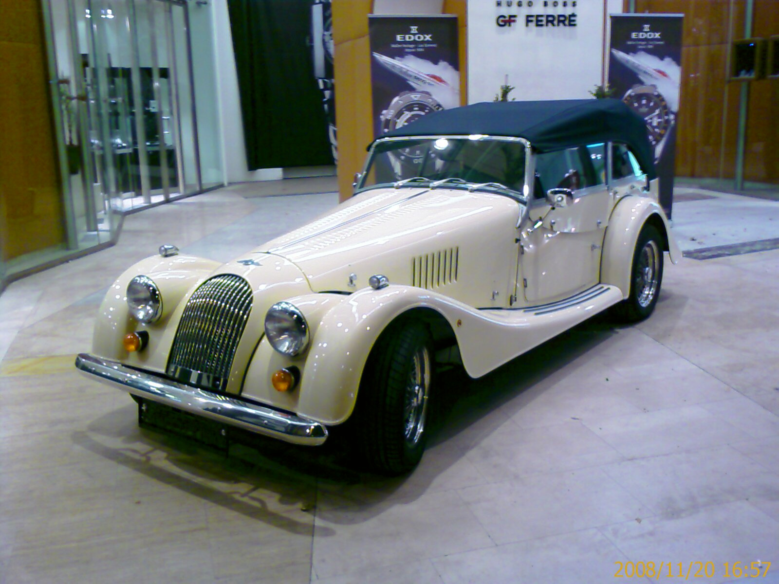 Morgan Plus 4 IMAGE 00412