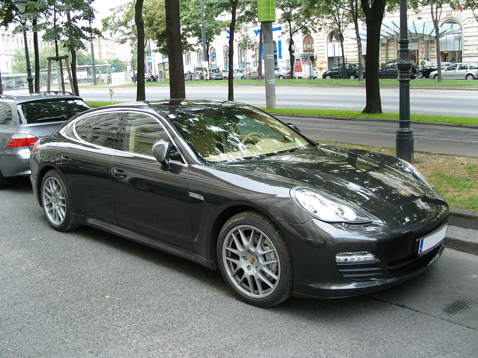 Porsche Panamera S (Bécs)