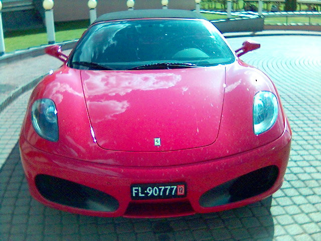 F430 Spider szemből