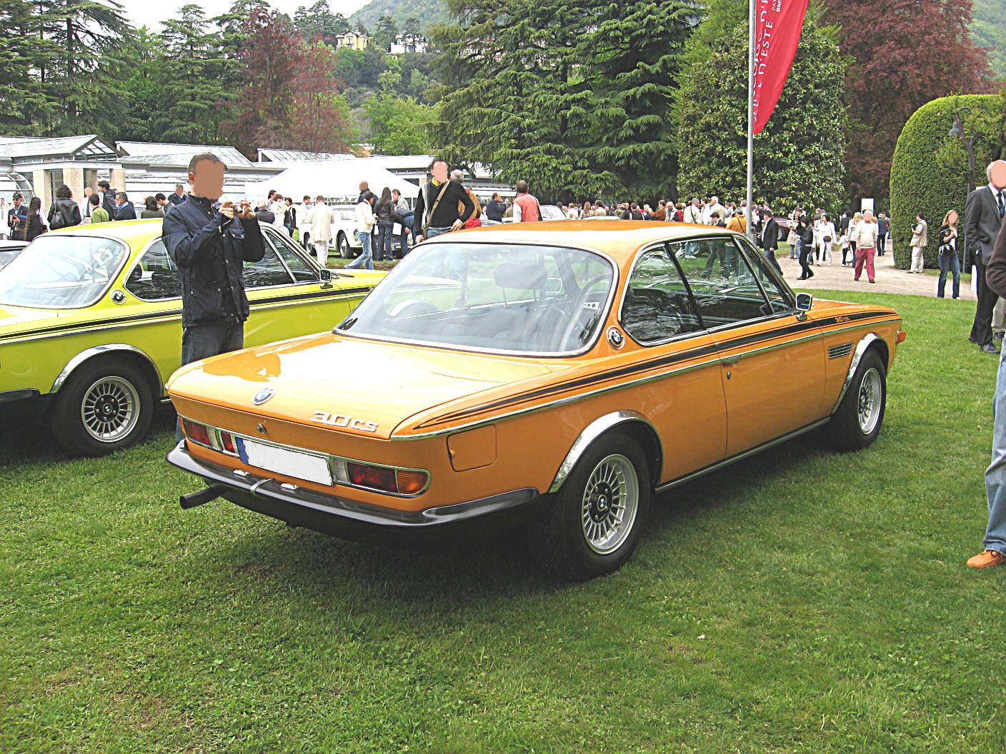 BMW 3.0-CSL-E9 Rear-view