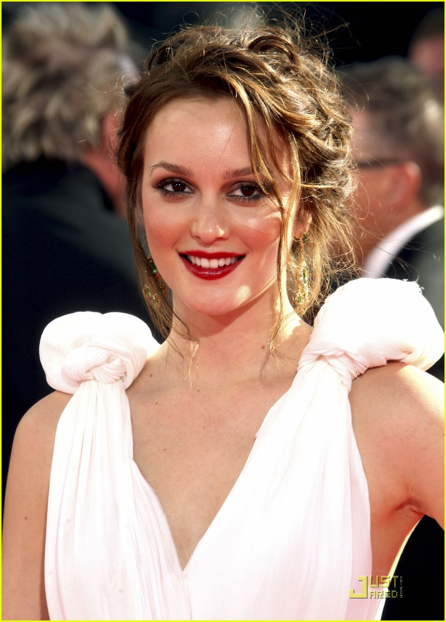 leighton-meester-emmys-awards-2009-10