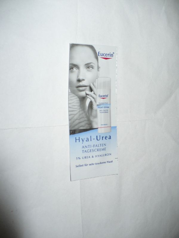 Arckrém minta Eucerin Hial urea nappali P1080054