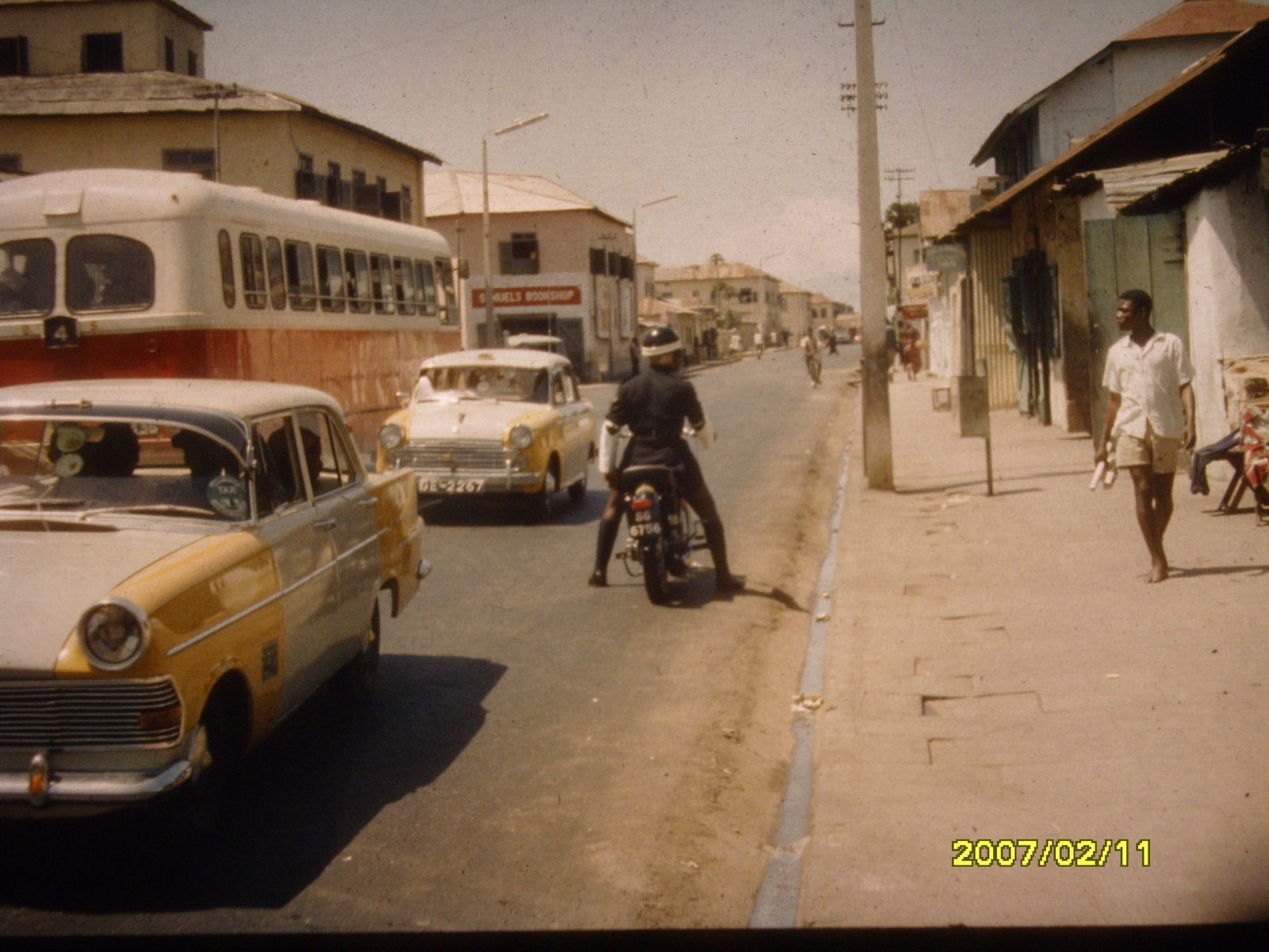 Ghanaban 1964 és 1965 -ben készült fényképek 154