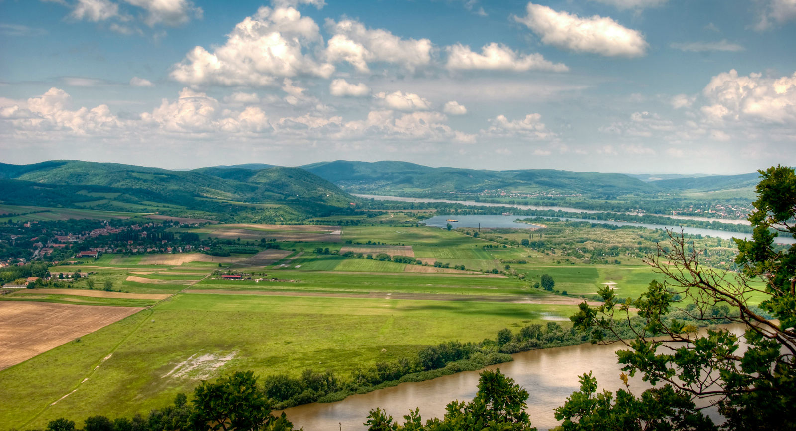 visegrad2.4 hdr