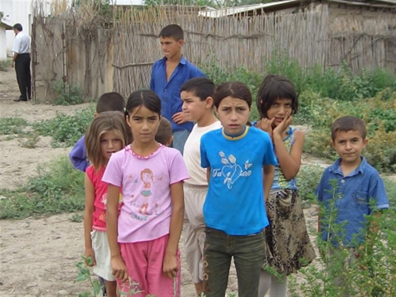 Internally Displaced Children, Azerbaijan refugee camp.preview (