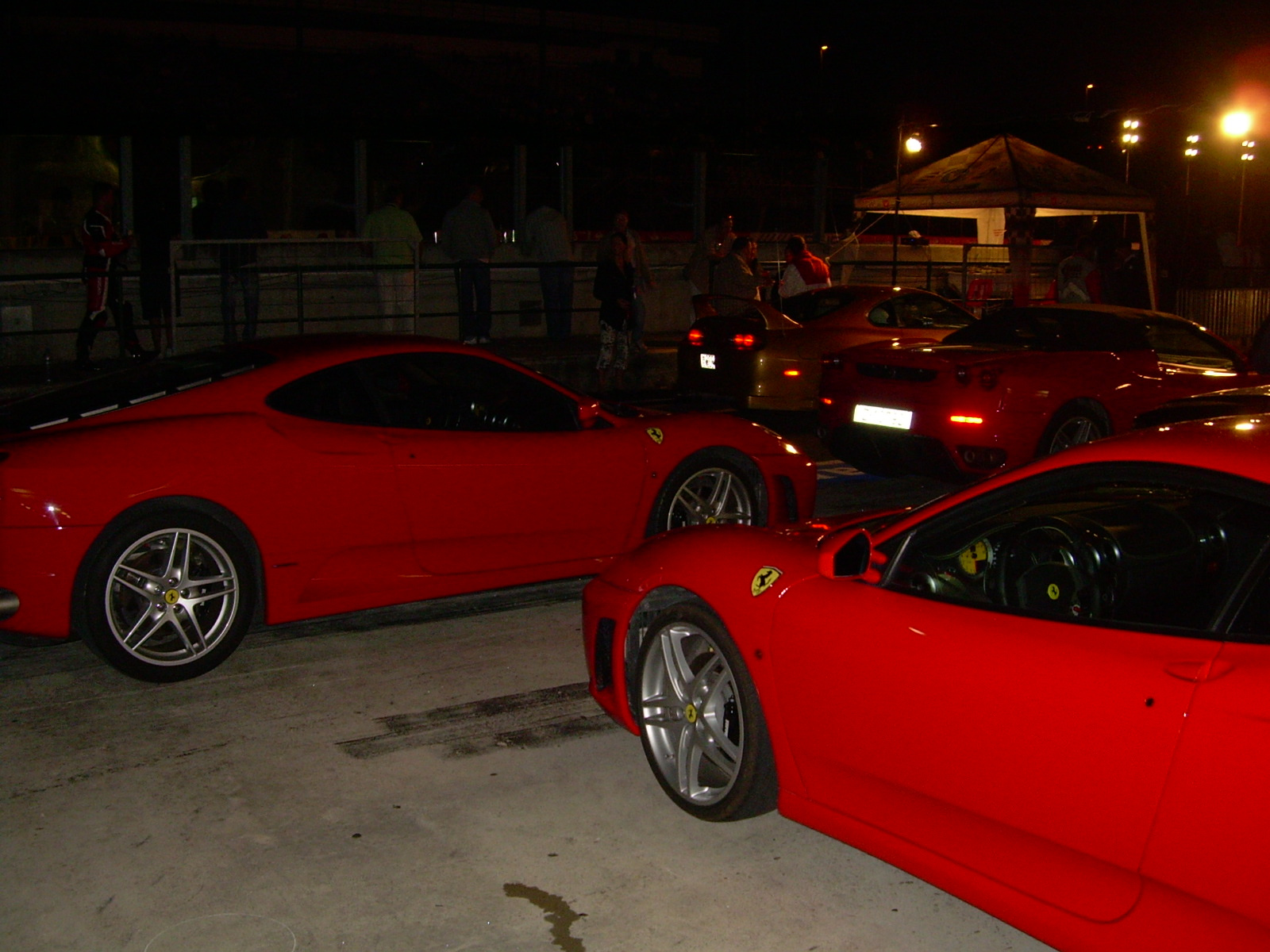 3 ferrari+supra