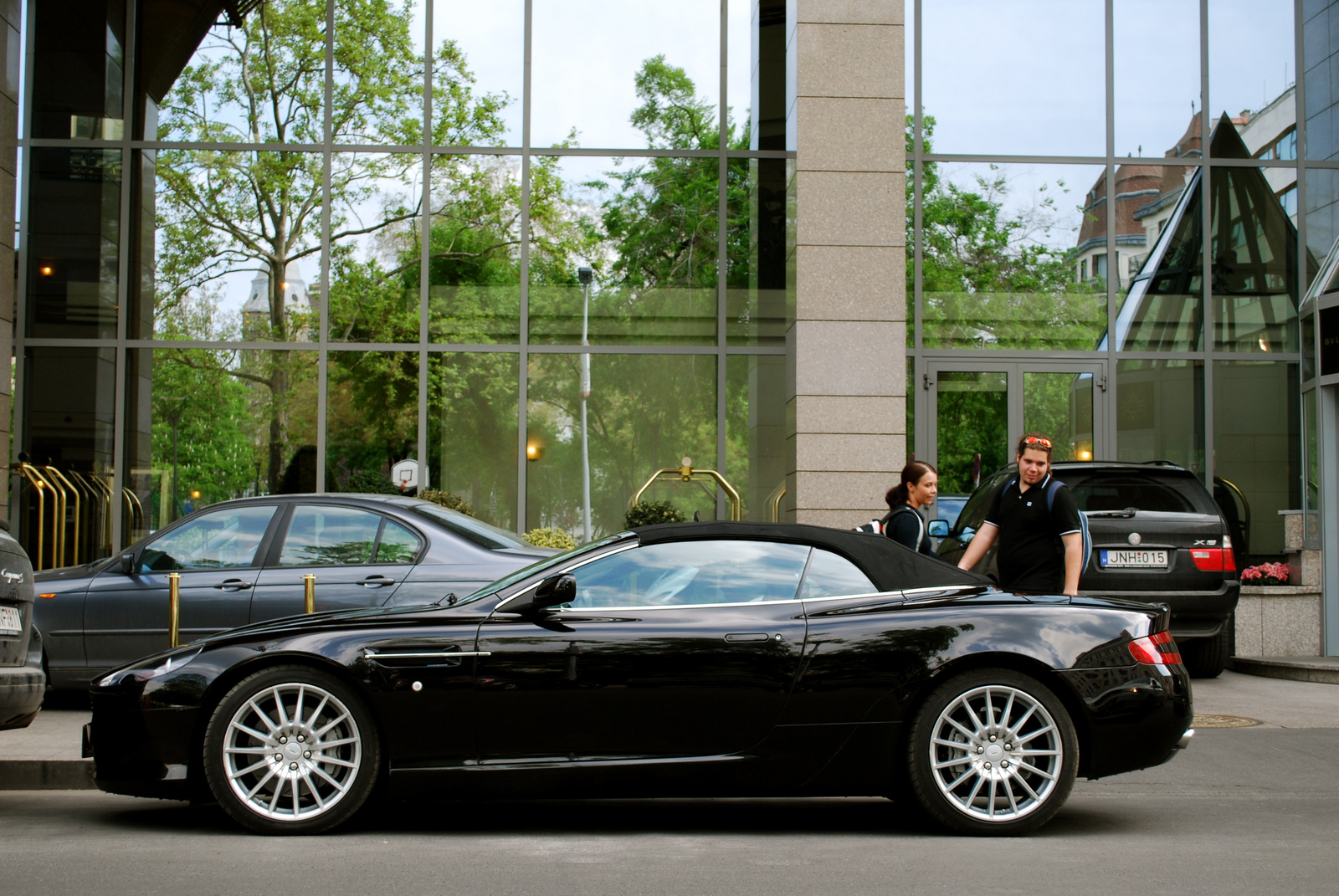 Aston Martin DB9 Volante