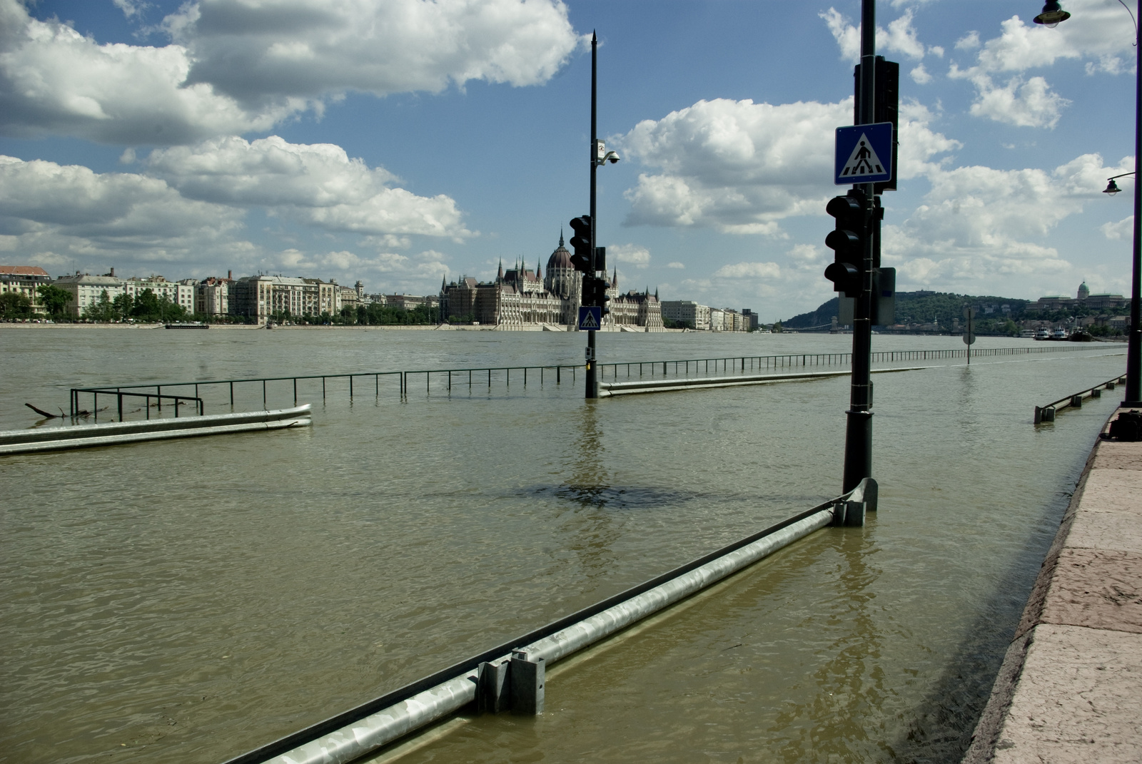 Duna, áradás, Budapest, rakpart (8)