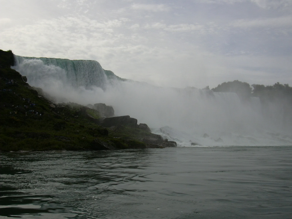 146 Hajóút a Horseshoe Falls-hoz-American Falls