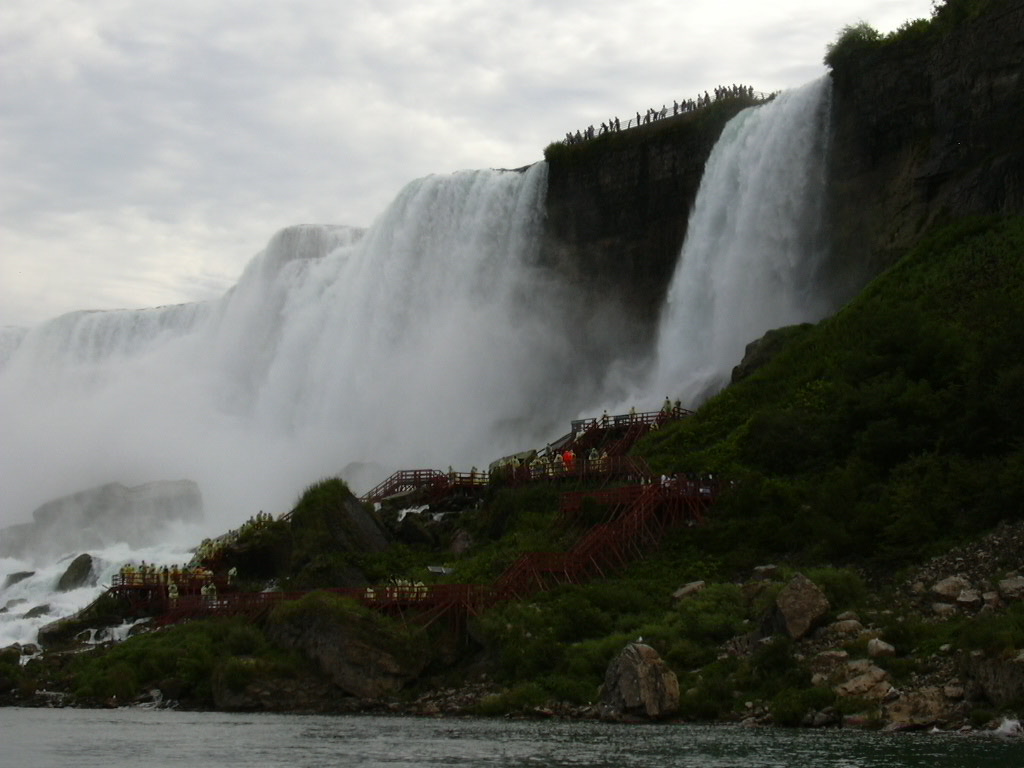 156 Hajóút a Horseshoe Falls-hoz-American Falls