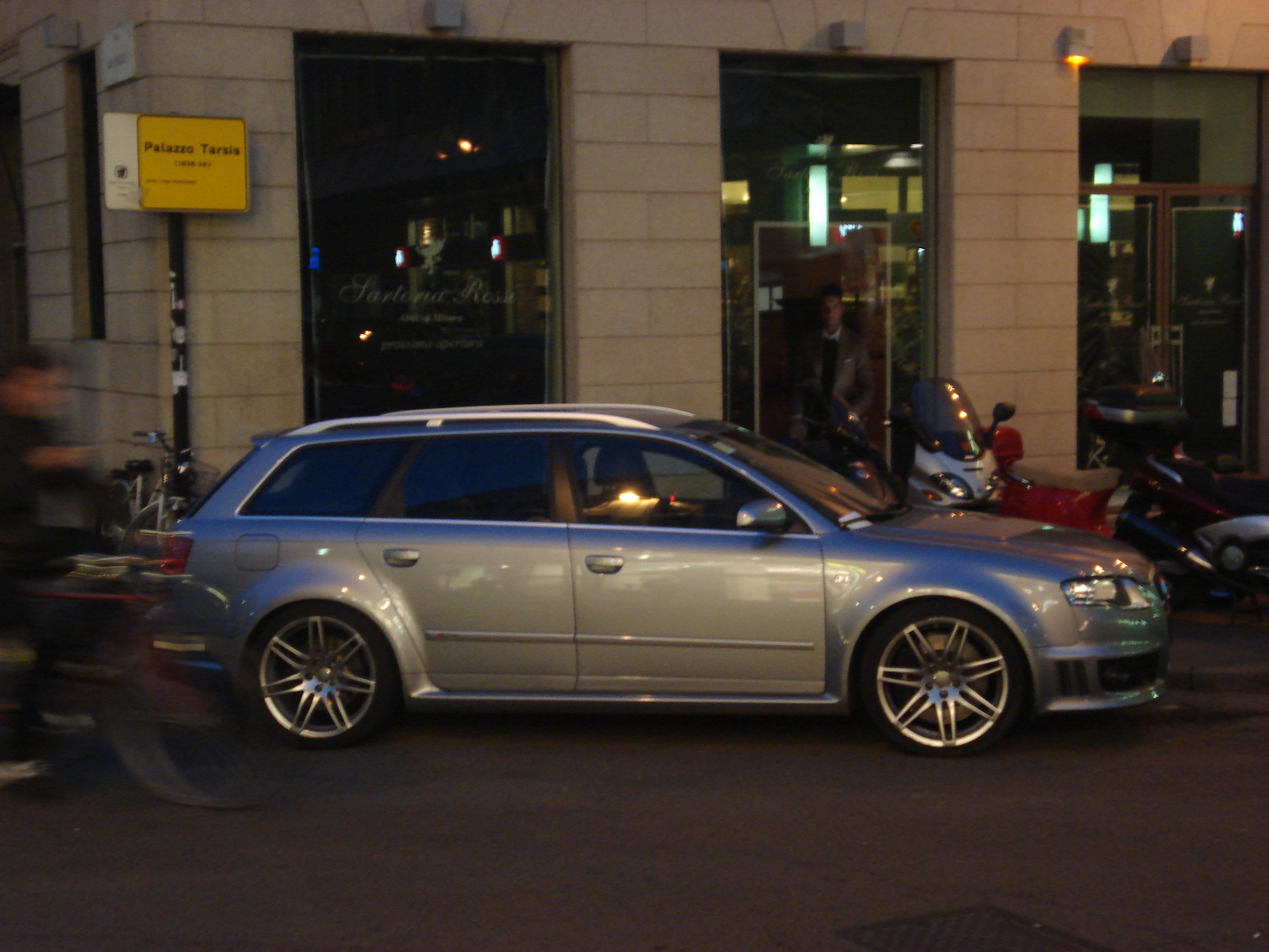 Audi RS4 Milánó