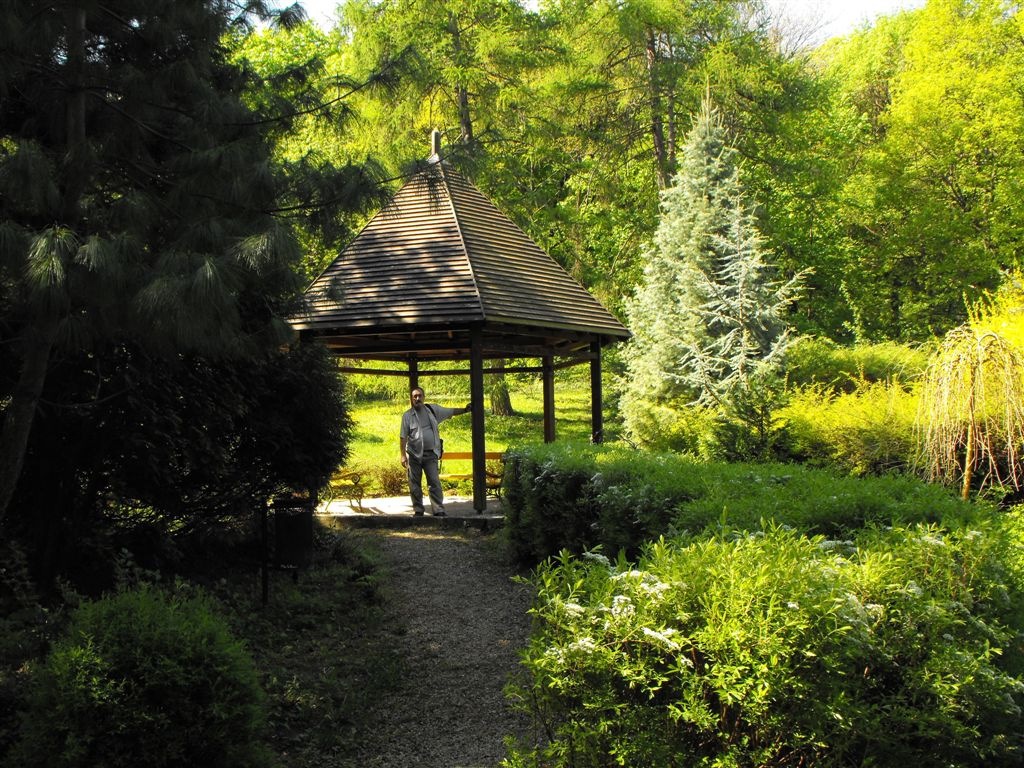 Pavilon, pihenő.