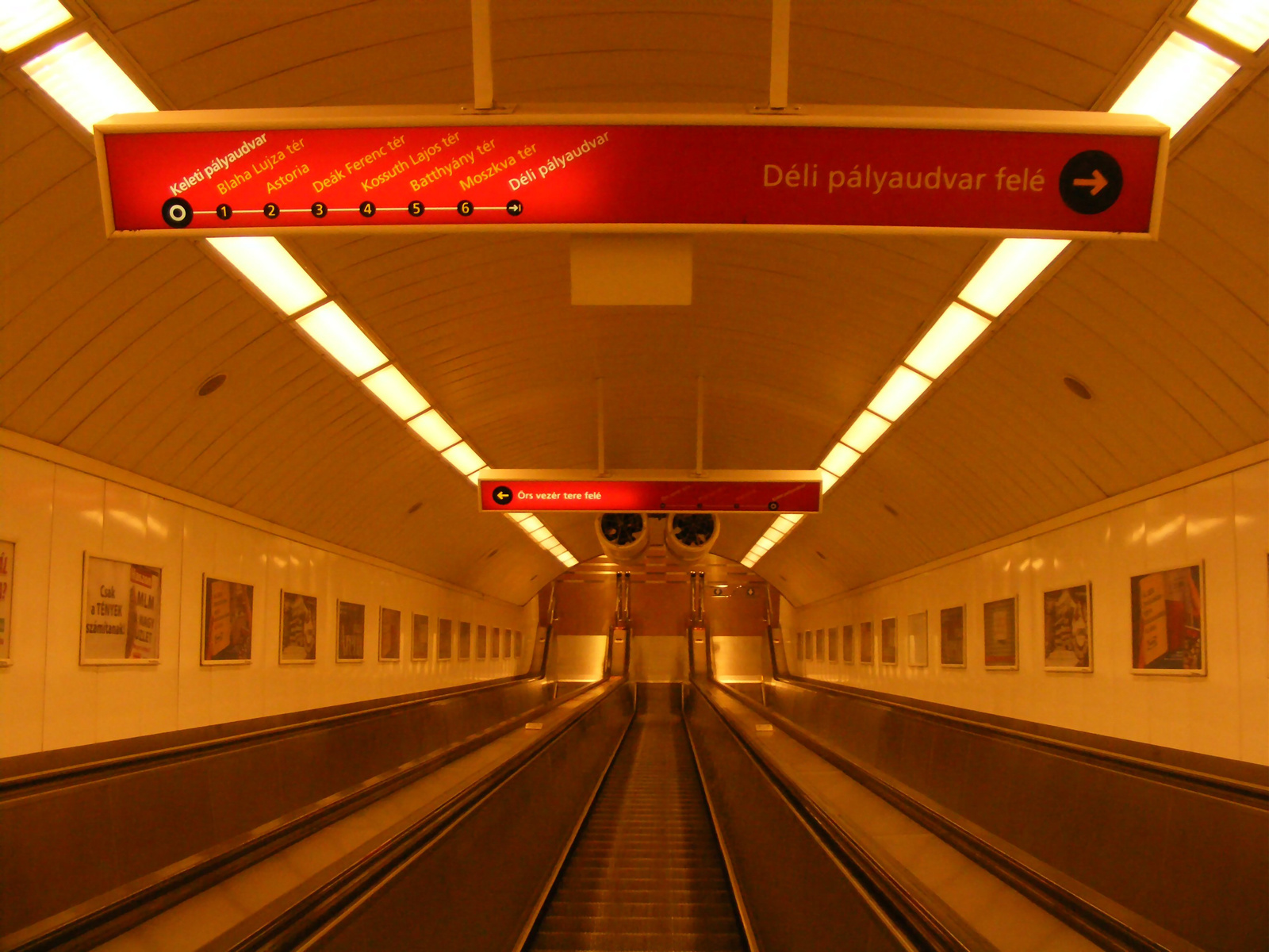 Metró