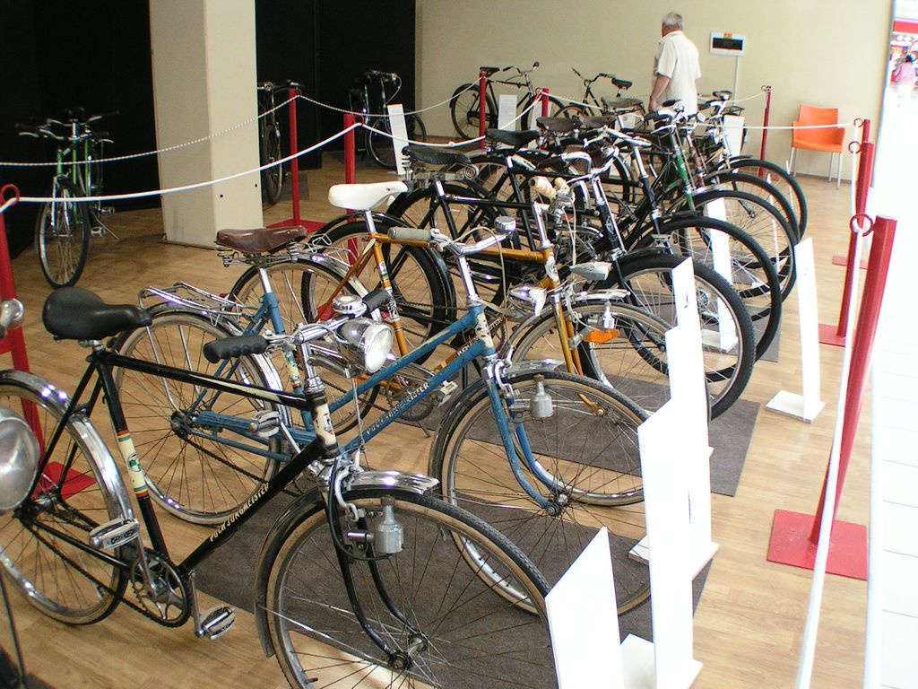 029  Veterán kerékpár