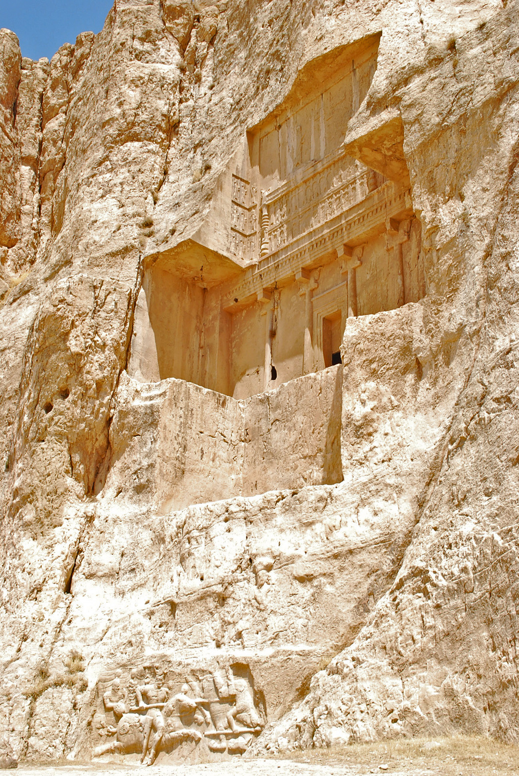 Irán 2176 I. Artaxerxes sírja és II. Shapur győzelme Naqsh-e Ros