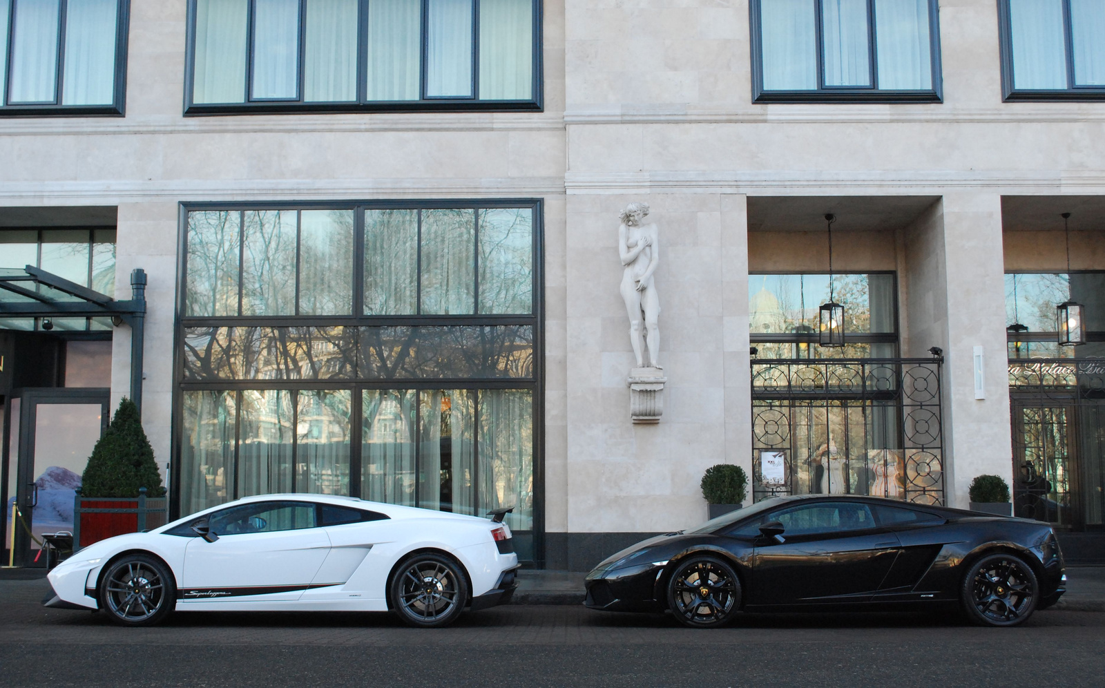 LP570 Superleggera & LP560