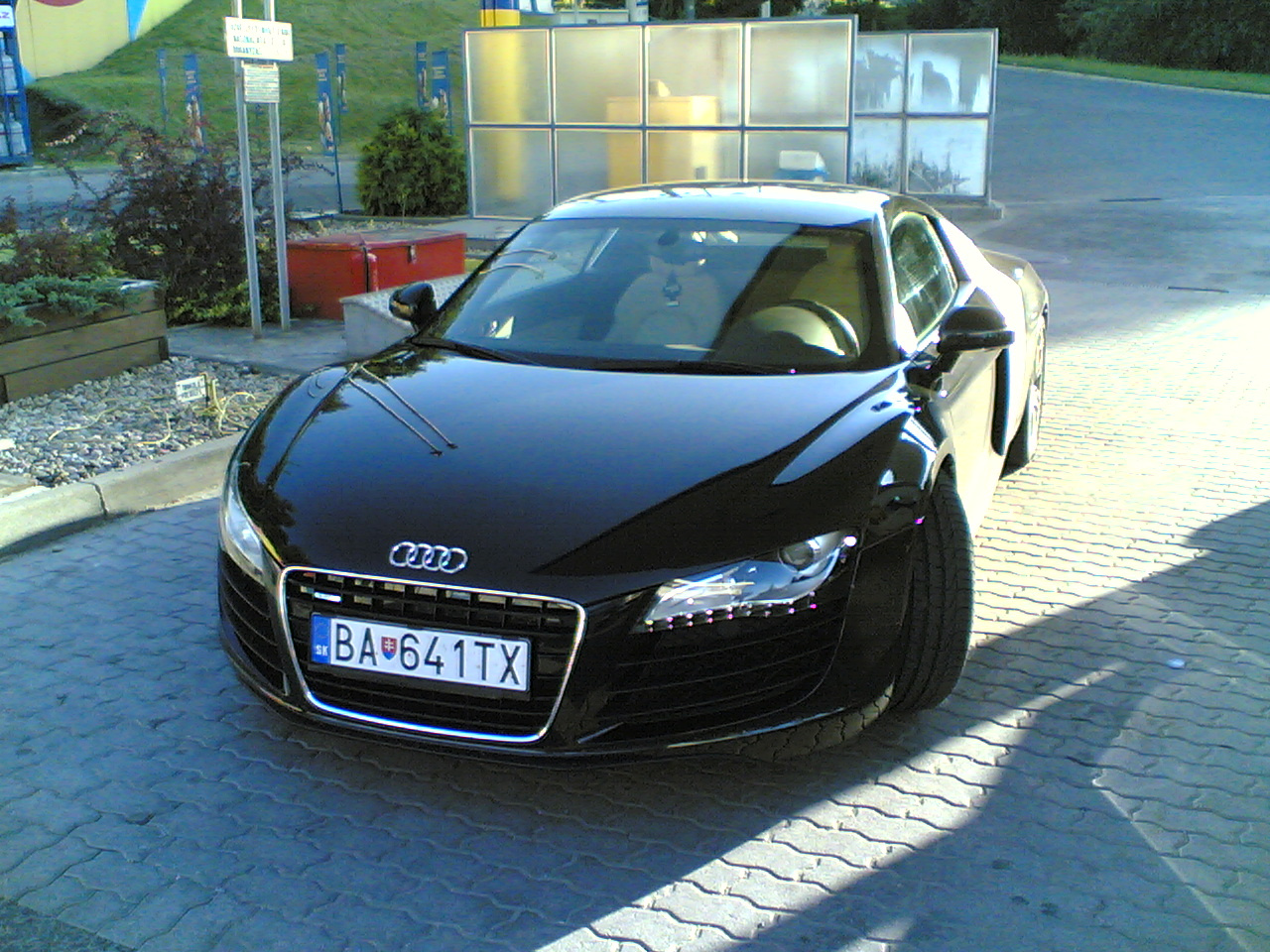 Audi R8