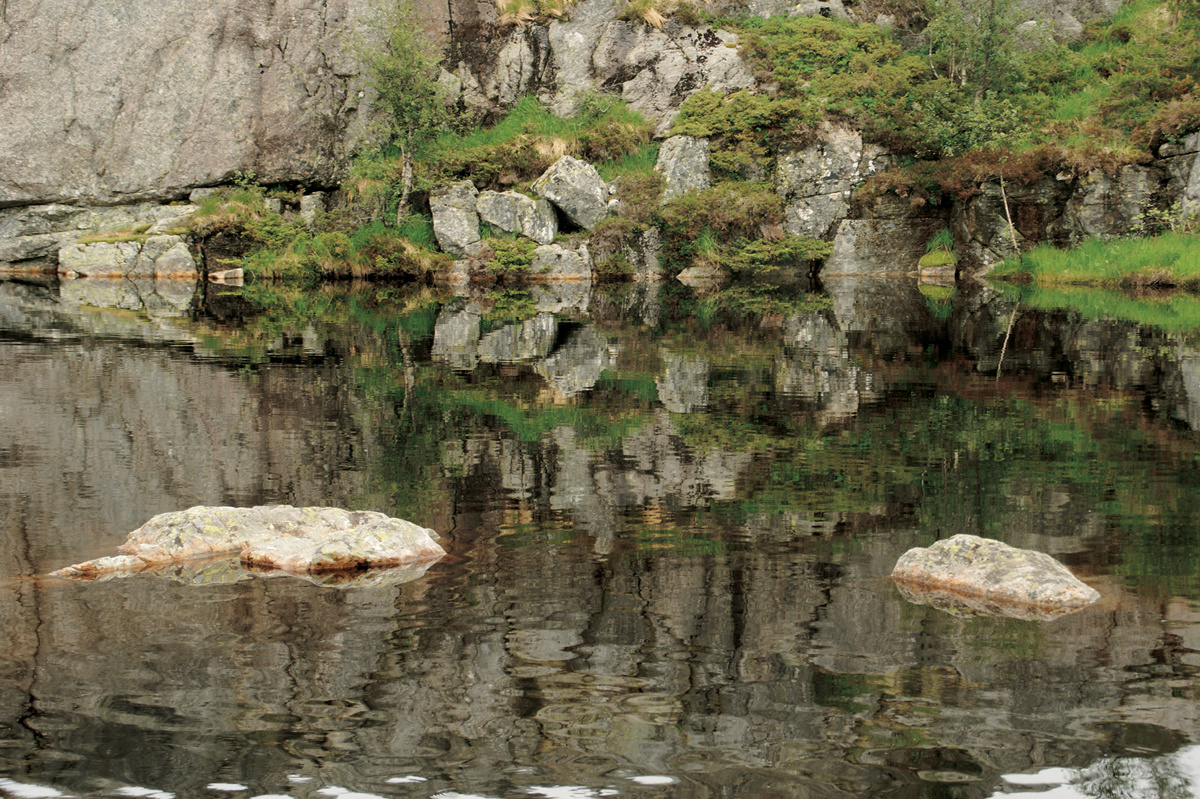 Útban a Prédikálószék (Preikestolen) felé 04