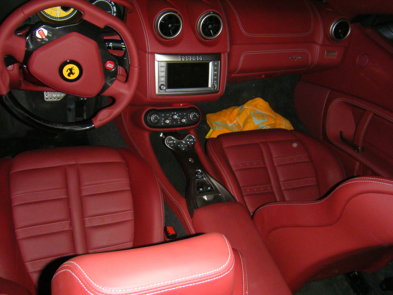 Ferrari California belülről