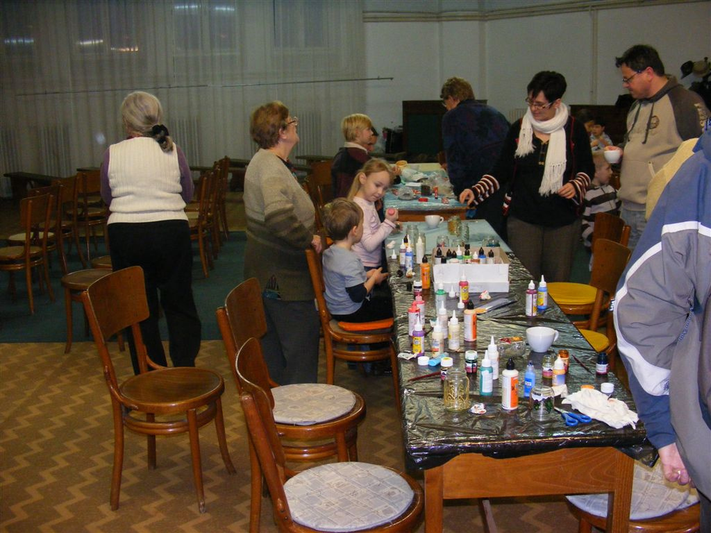 2010. 2. karácsonyi játszóház 042