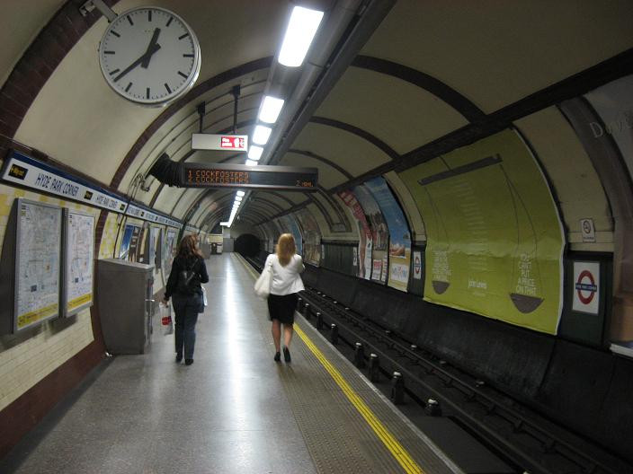 Hyde Park Corner tube station: Piccadilly line