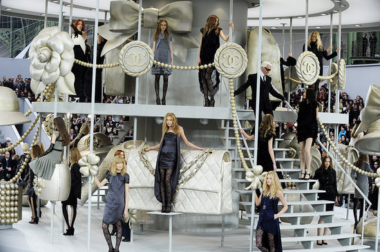 chanel-fashion-show