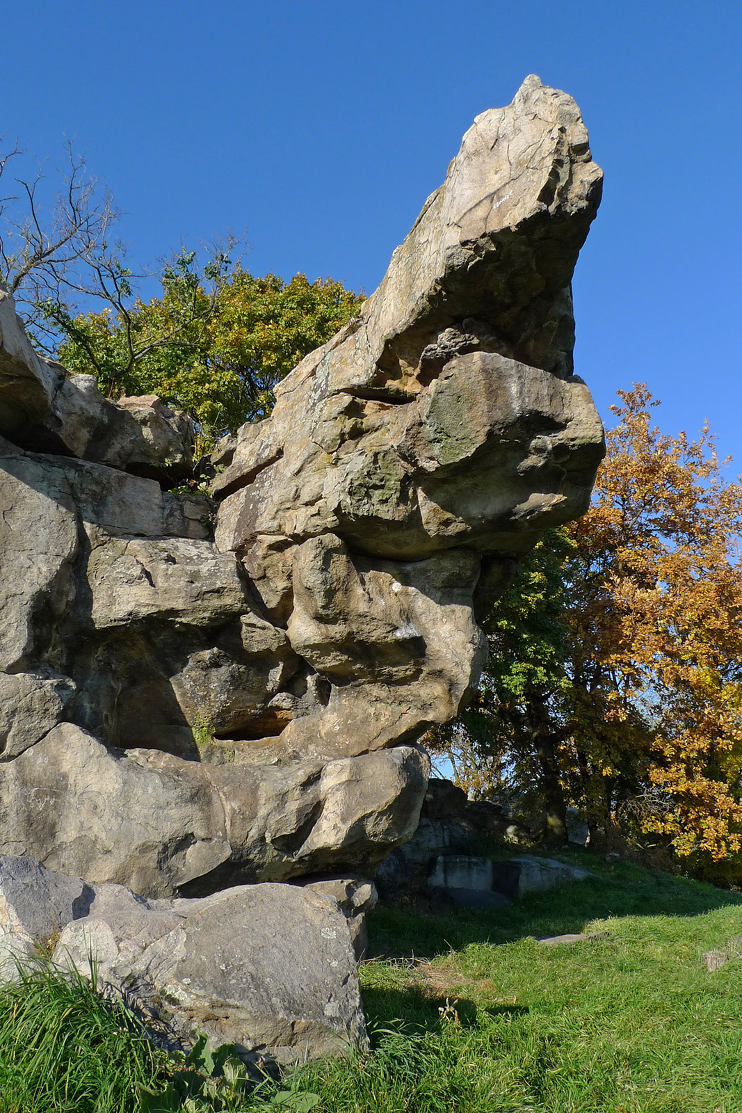 Üvöltő szikla