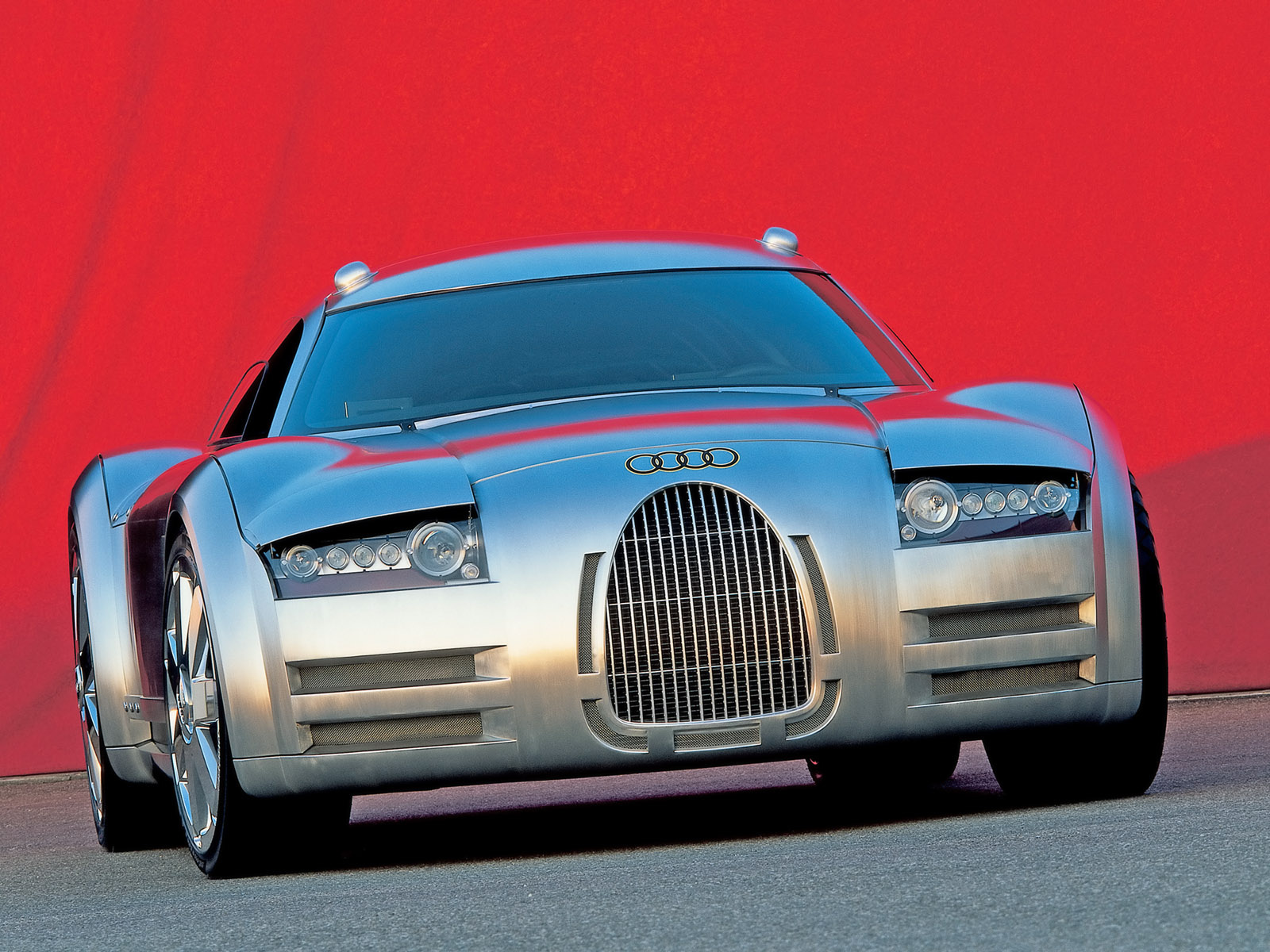 2000-Audi-Rosemeyer-Concept-F-Red-Background-1600x1200