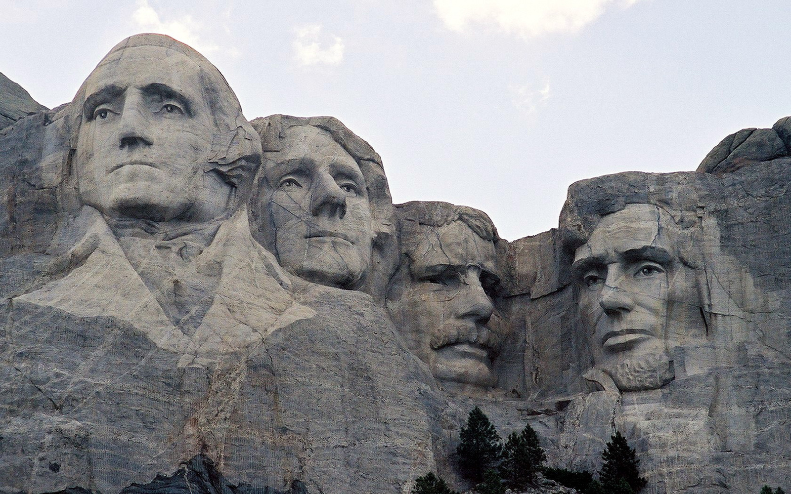 00480 mountrushmore 1680x1050