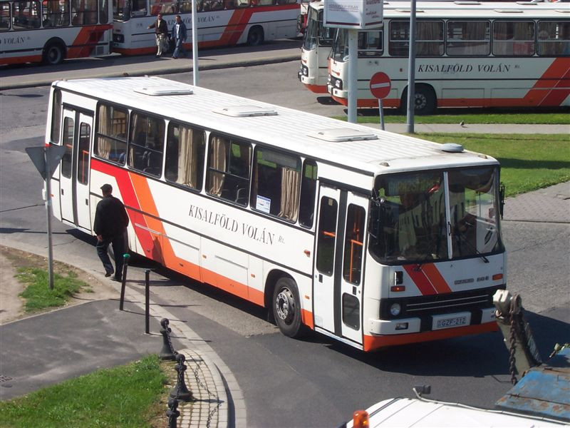 Ikarus 263