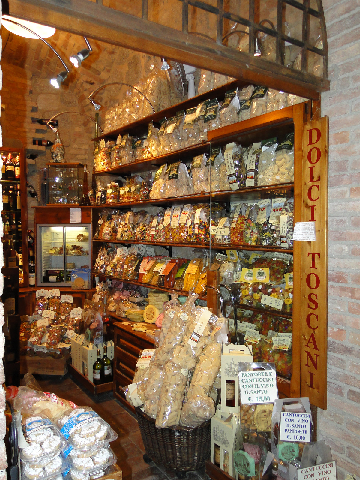 Dolci Toscani, San Gimignano, Toscana