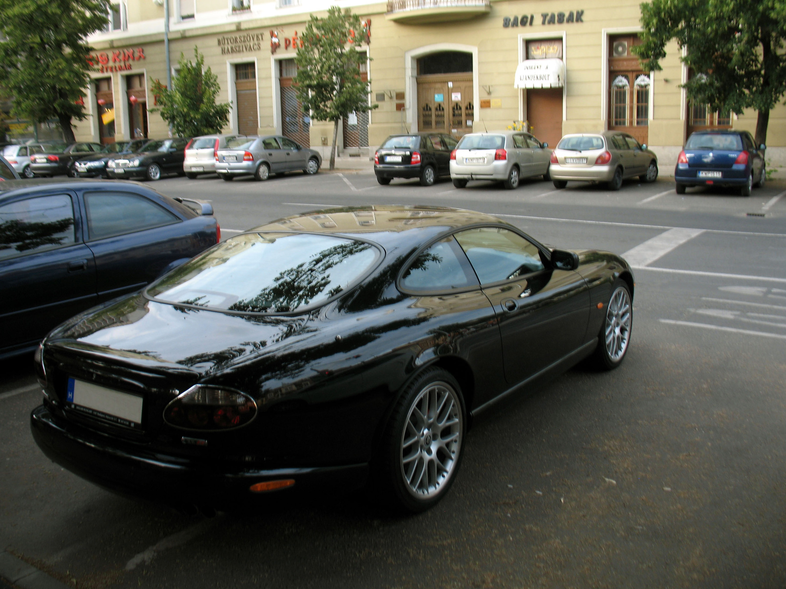 Jaguar XKR