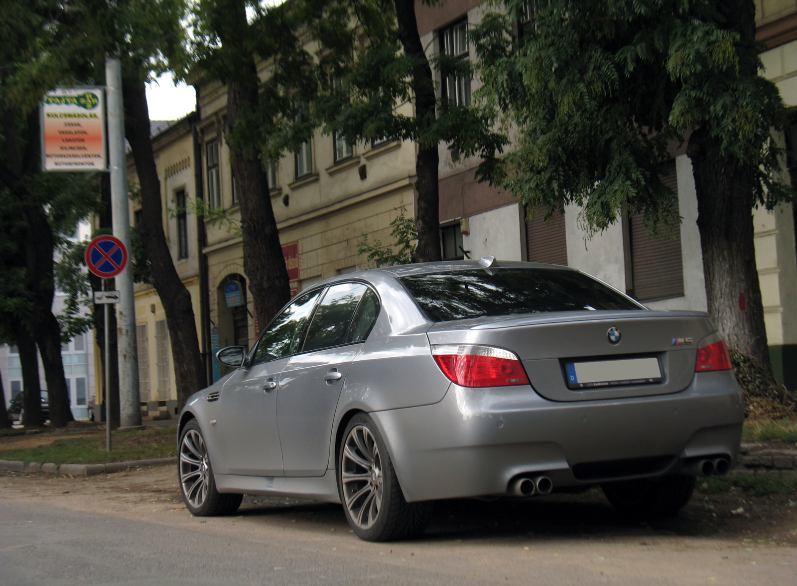 BMW E60 M5