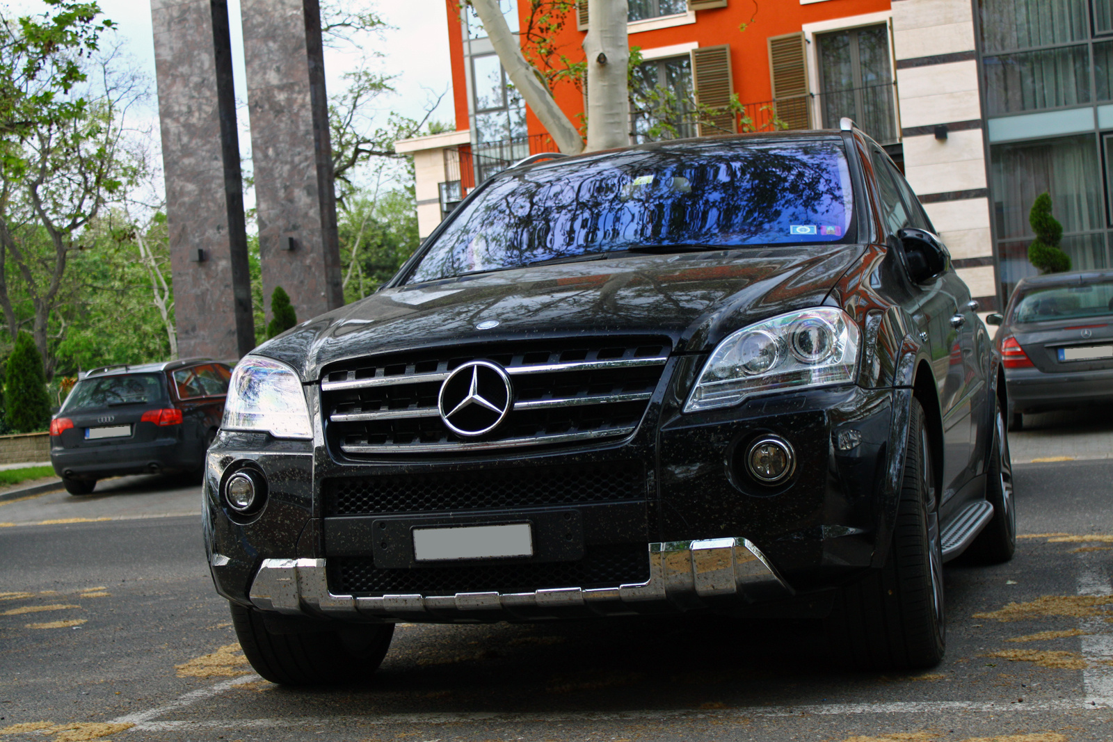 Mercedes-Benz ML63 AMG