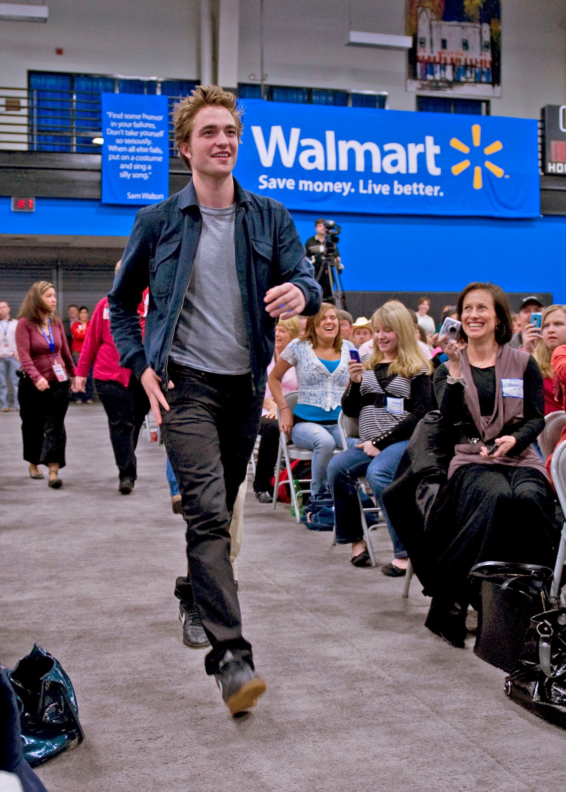 RobWalmart (02)