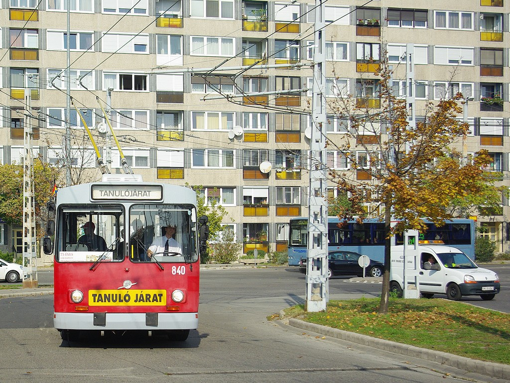 ZIU9 az Örs vezér téren 1 2008.10.12