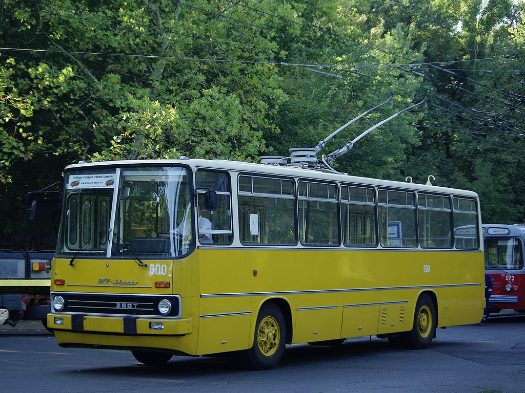 Ikarus 260T a Városligetben 1 2009.09.27