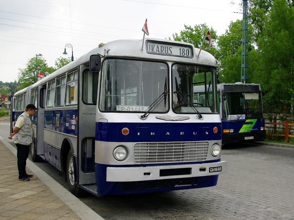 Ikarus 180 Hűvösvölgyben 08 2011.06.05