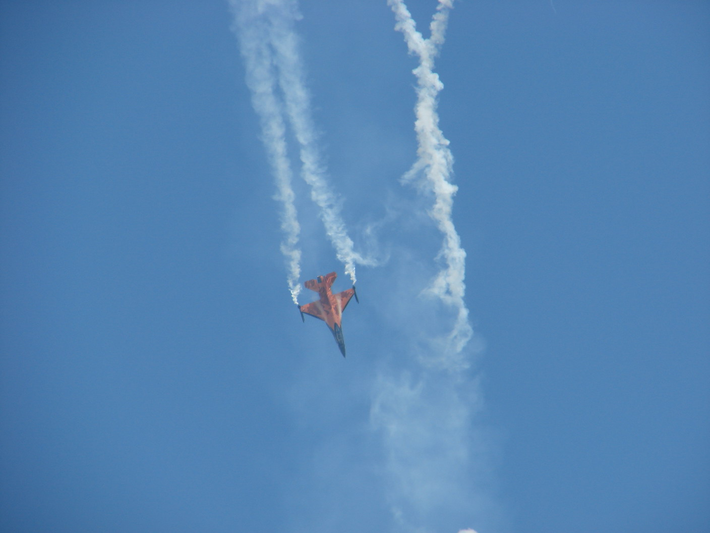 F-16