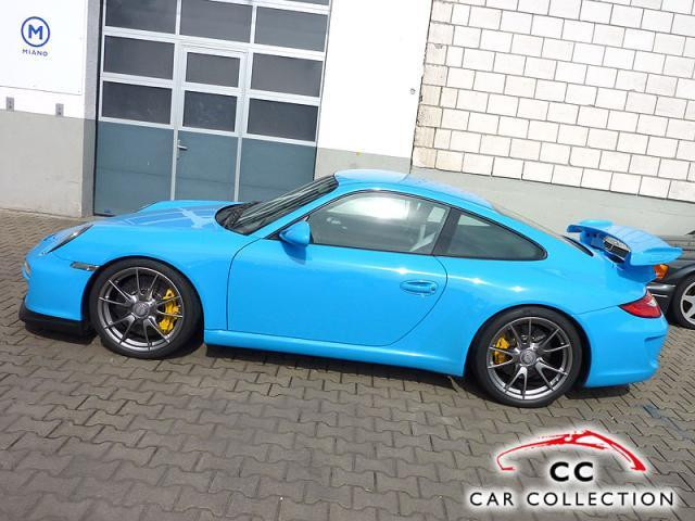 Porsche 911 — ~27.381.095 Ft (101.997 €) 03