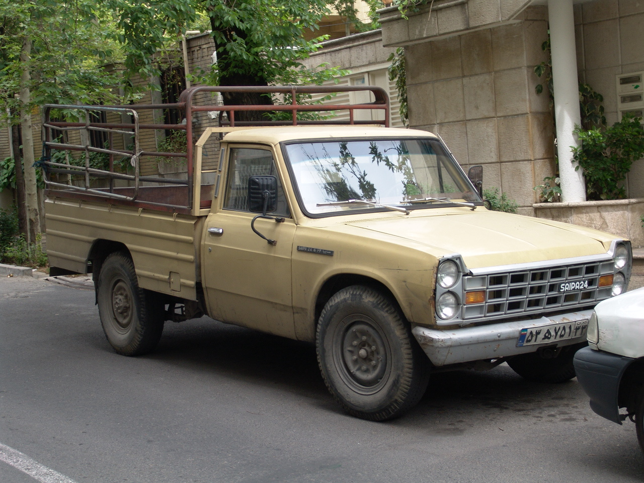 Patrol, ami Zamavand és állítólag csak kékben gyártották.:)