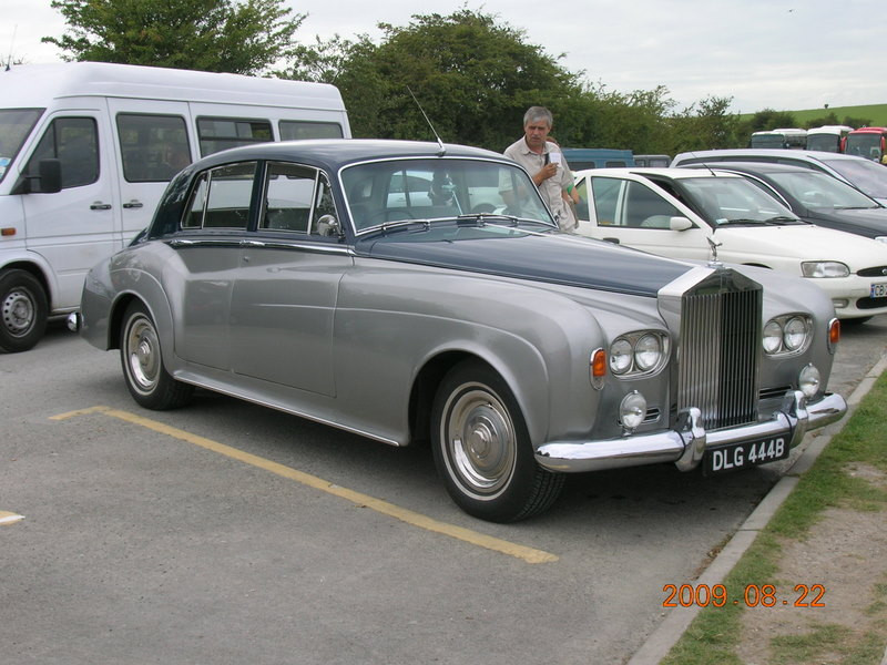 rolls royce silver cloud