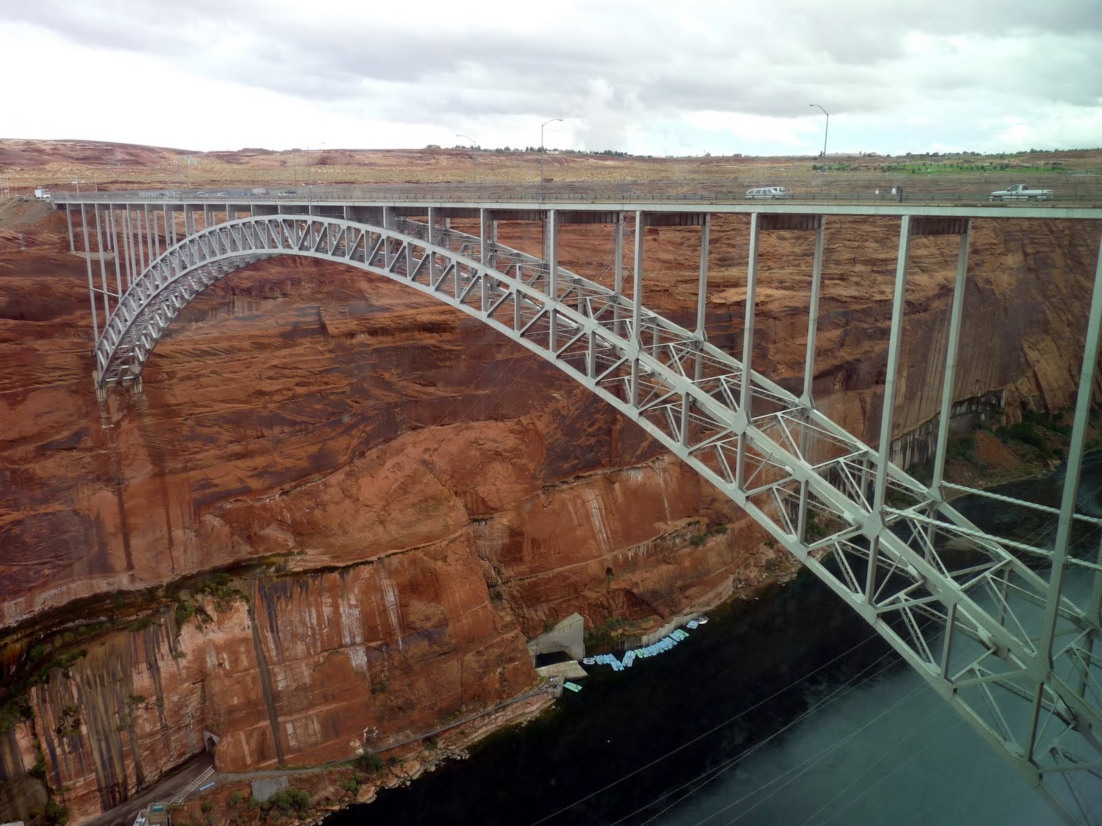 435Southwest Page - Glen Canyon Dam