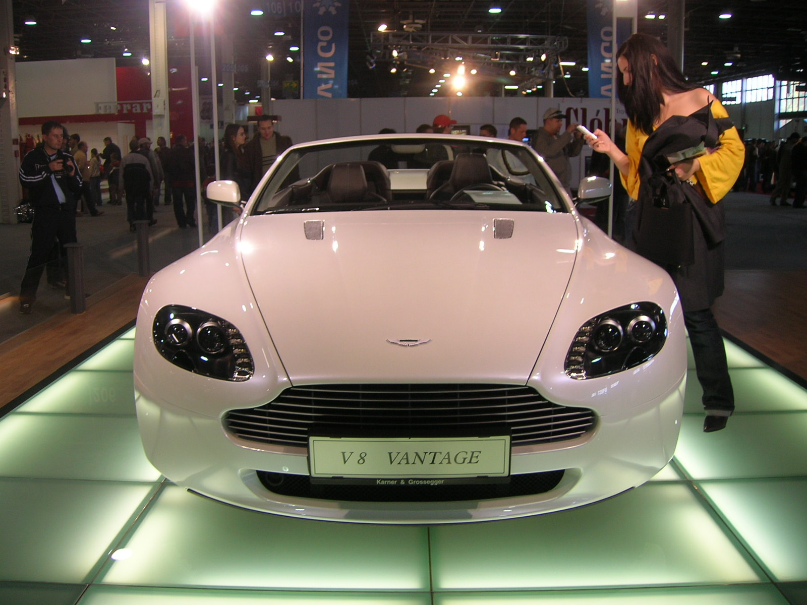 Aston Martin V8 Vantage Roadster